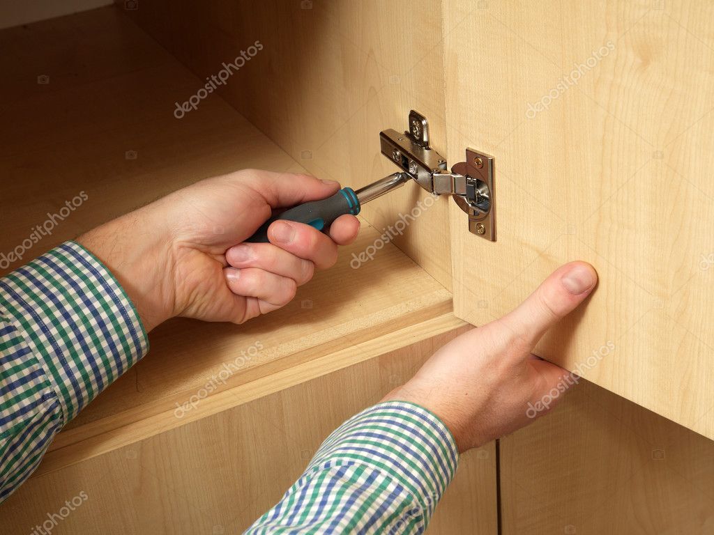 Puertas abatibles blancas de armario