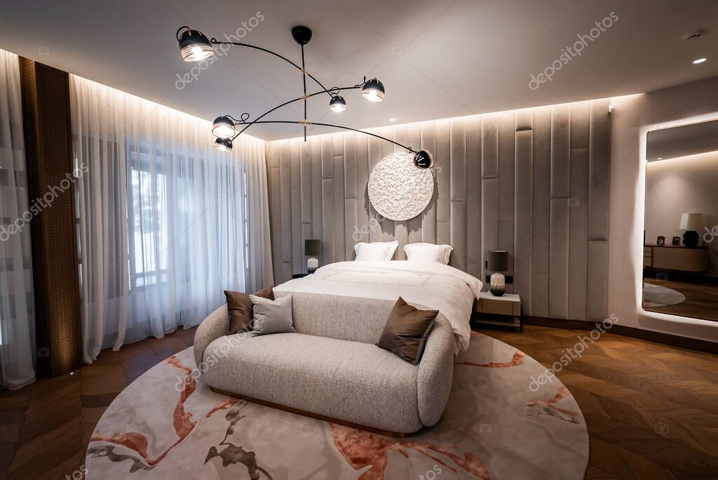 Cabecero y mesillas de madera a medida